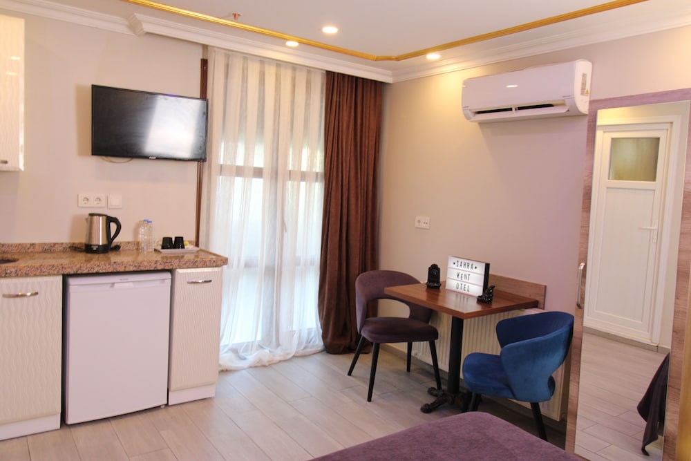 Comfort Room, Kitchen, City View photo 3