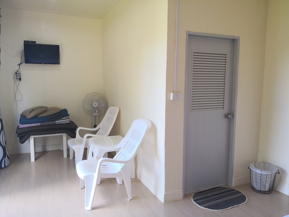 Superior For 2 Person With Air Con photo 3