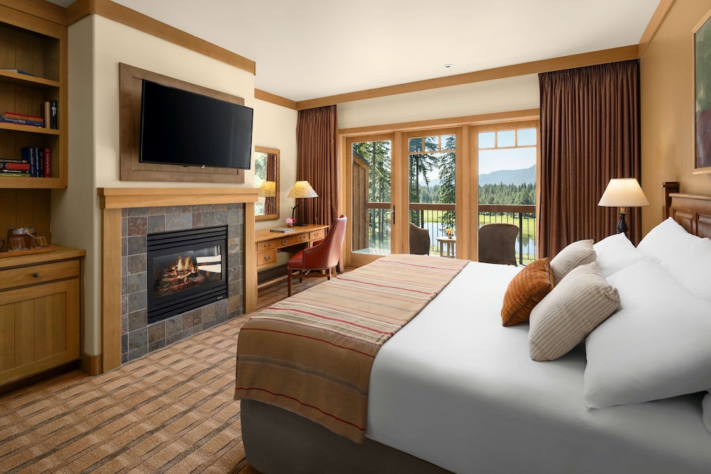 Room, 1 King Bed, Resort View (INN)