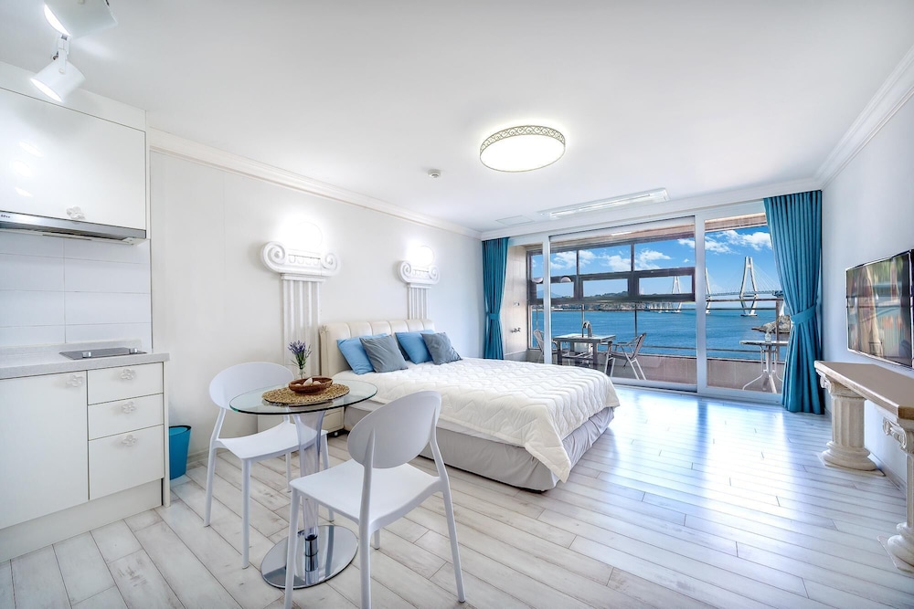 Basic Room, 1 Bedroom (Ambassa)