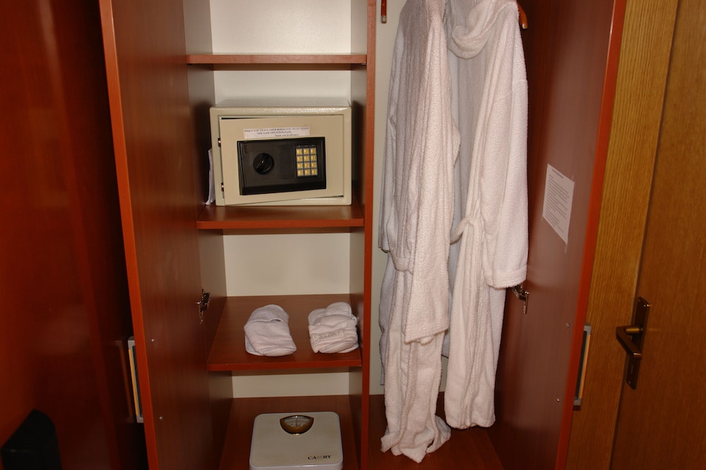 Triple Room, Balcony photo 3