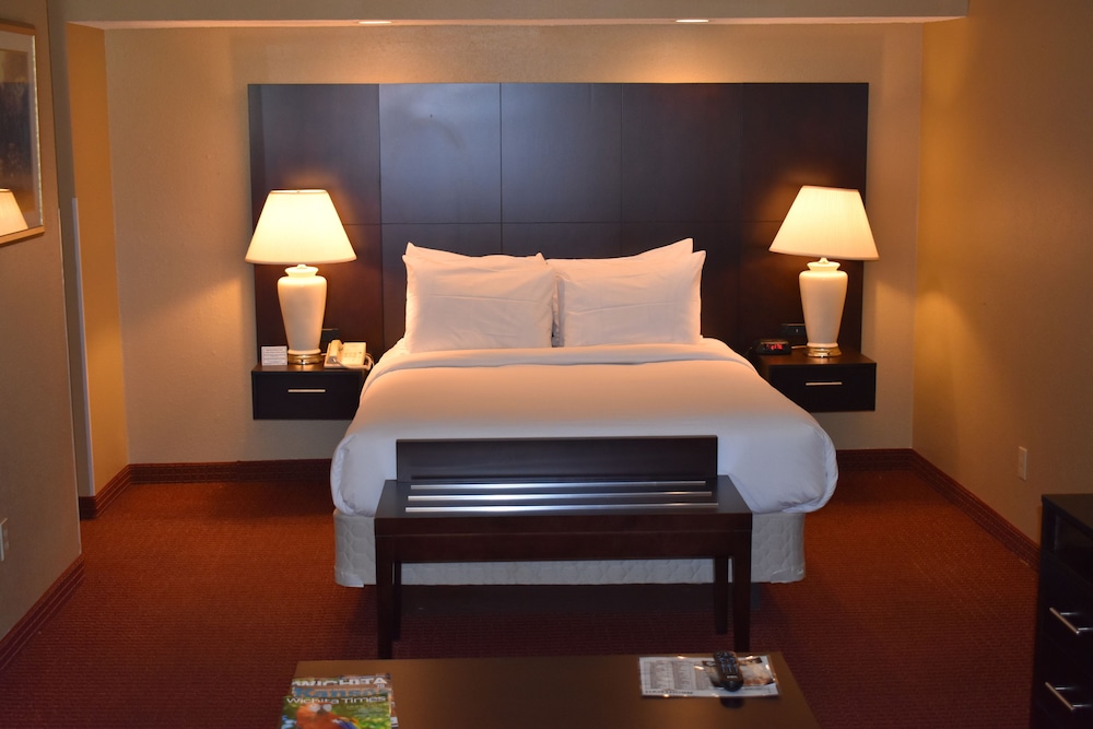 Studio Suite, 1 Queen Bed, Accessible, Non Smoking - Photo 2