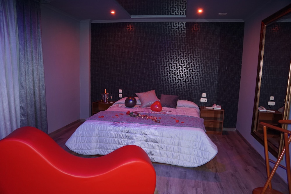Double Room, Jetted Tub