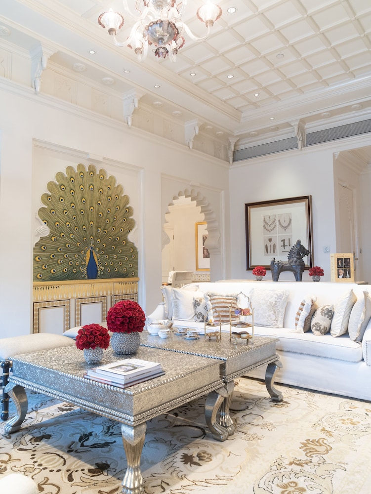 Signature Suite, 1 King Bed, Sea View