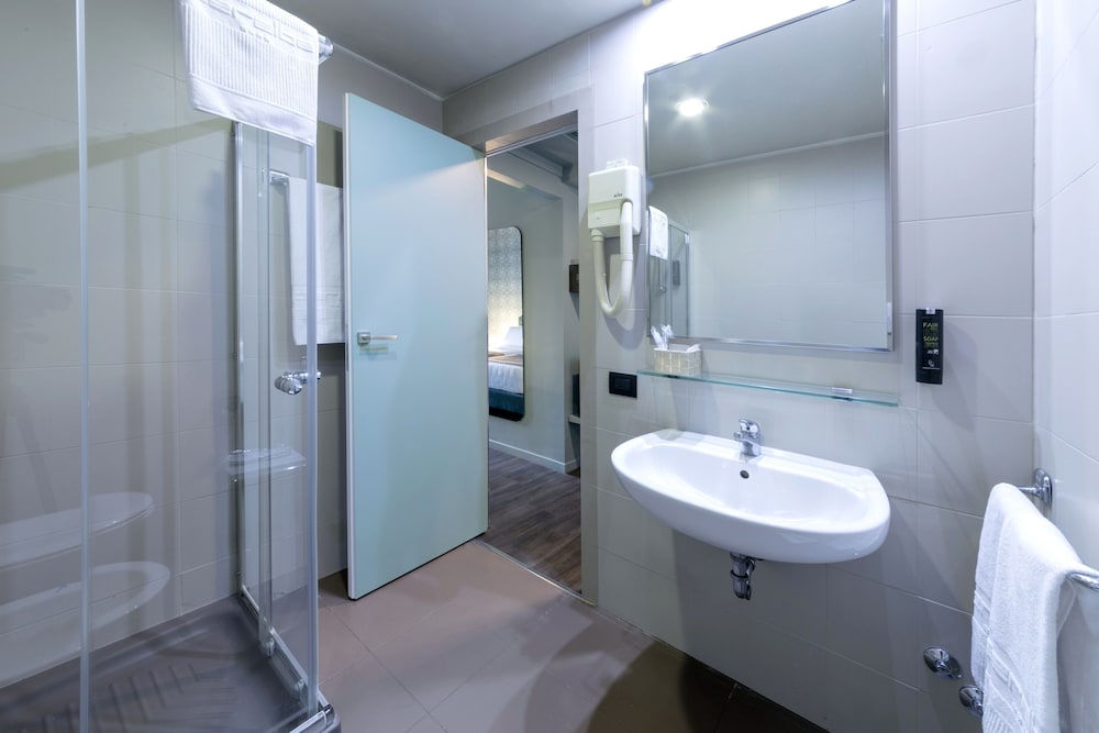 Double or Twin Room photo 2