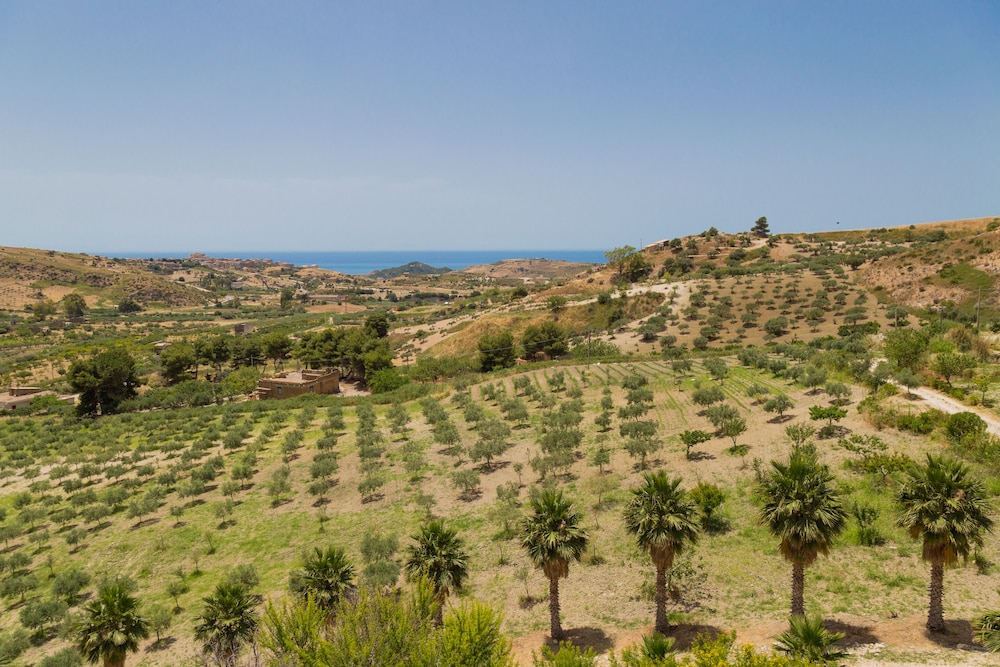 Panoramic Suite, Terrace, Garden View photo 2