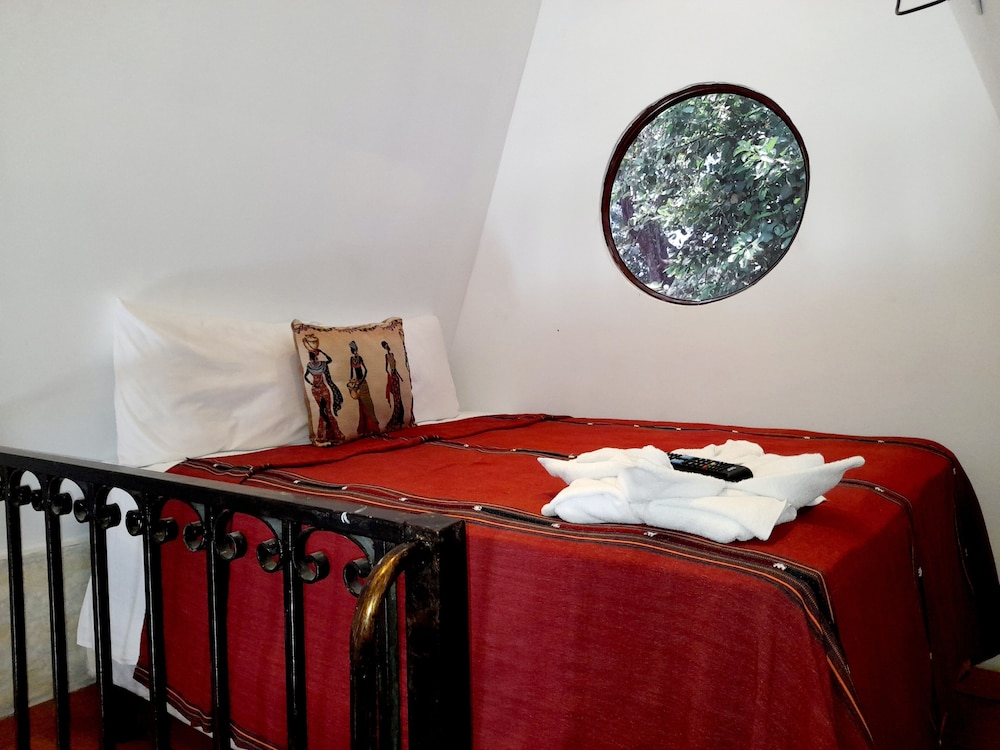 Standard Cabin photo 2