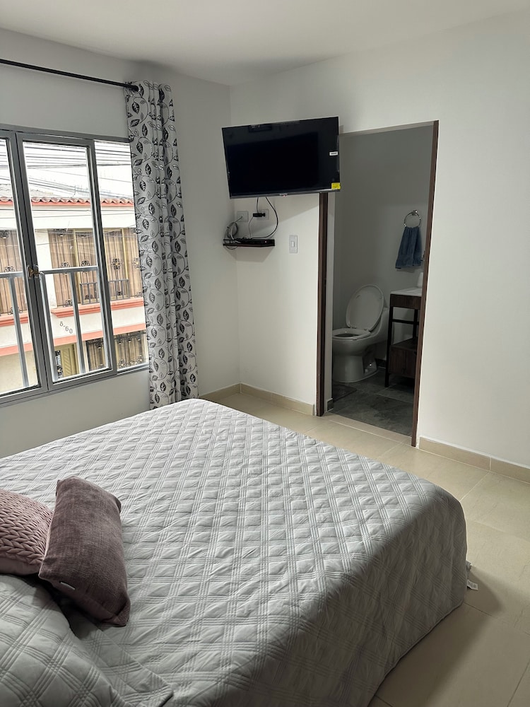 Gallery Apartment photo 3