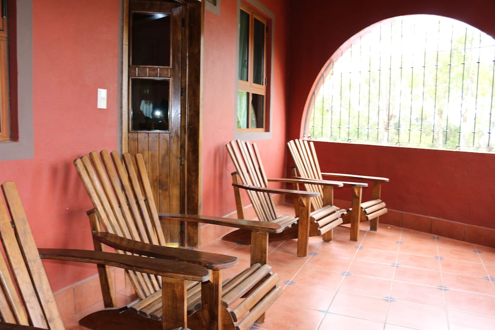 Executive Apartment, 2 Bedrooms, Kitchen, Courtyard Area photo 3