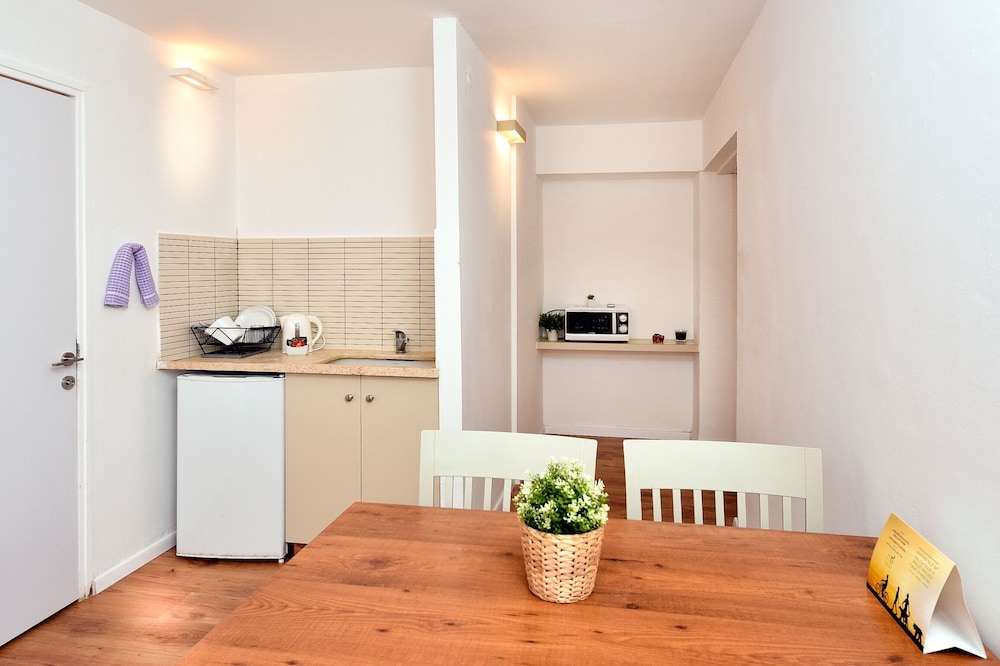 Large Family Studio - Photo 6