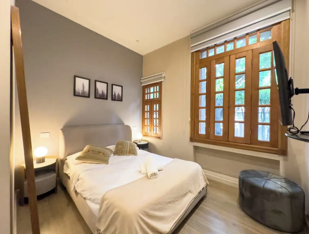Apartamento Confort, 1 cama doble con sofá cama, baño privado, vistas a la ciudad (1)