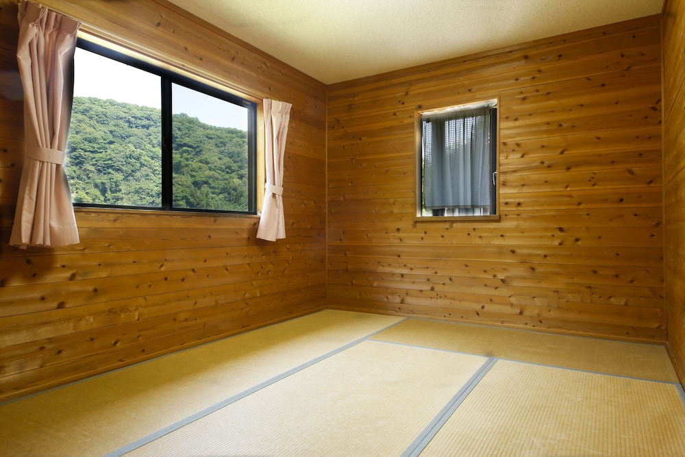 Cottage (D, For 6 Guests)