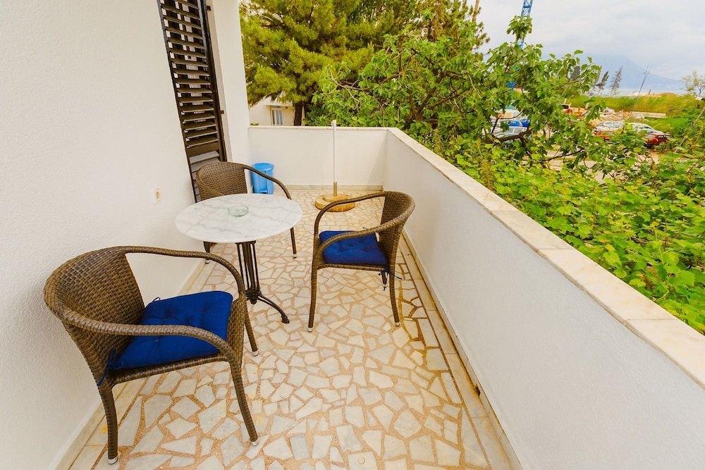 Standard Studio, Terrace, Garden View photo 2