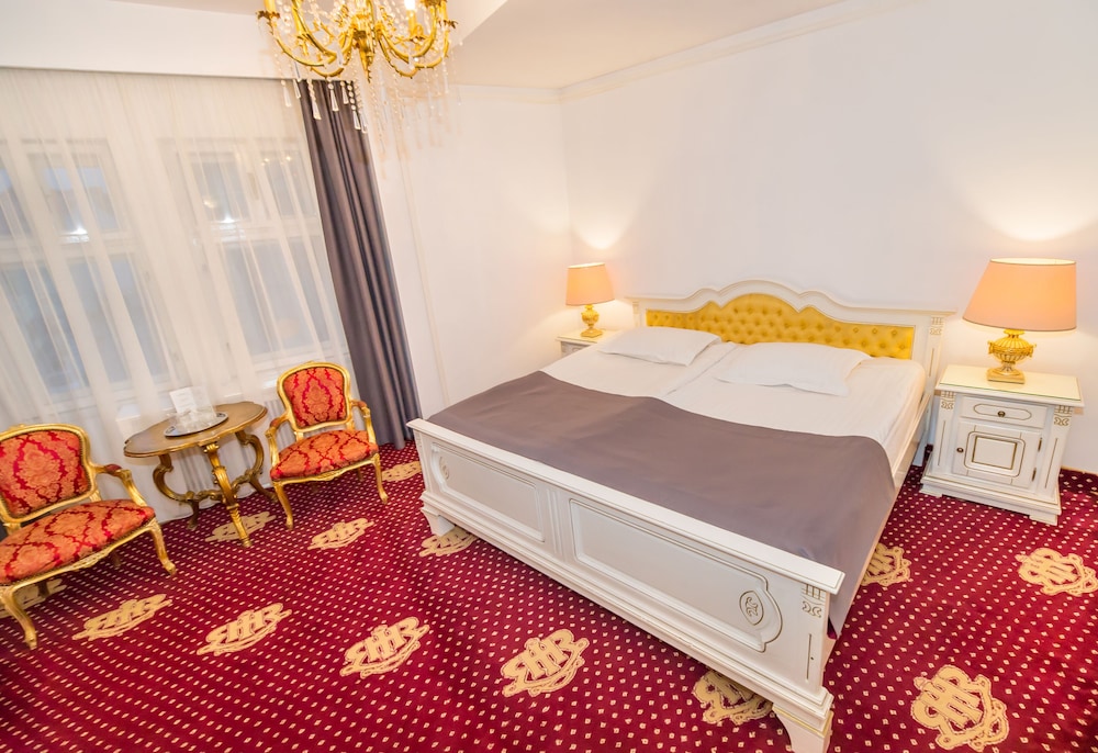 Family Studio Suite