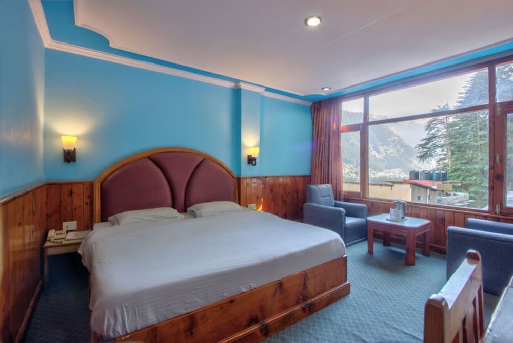 Deluxe Double Room - Photo 9