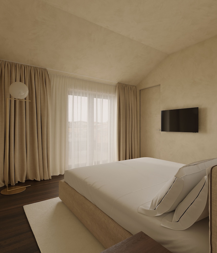 Two-Bedroom Penthouse with Big Terrace