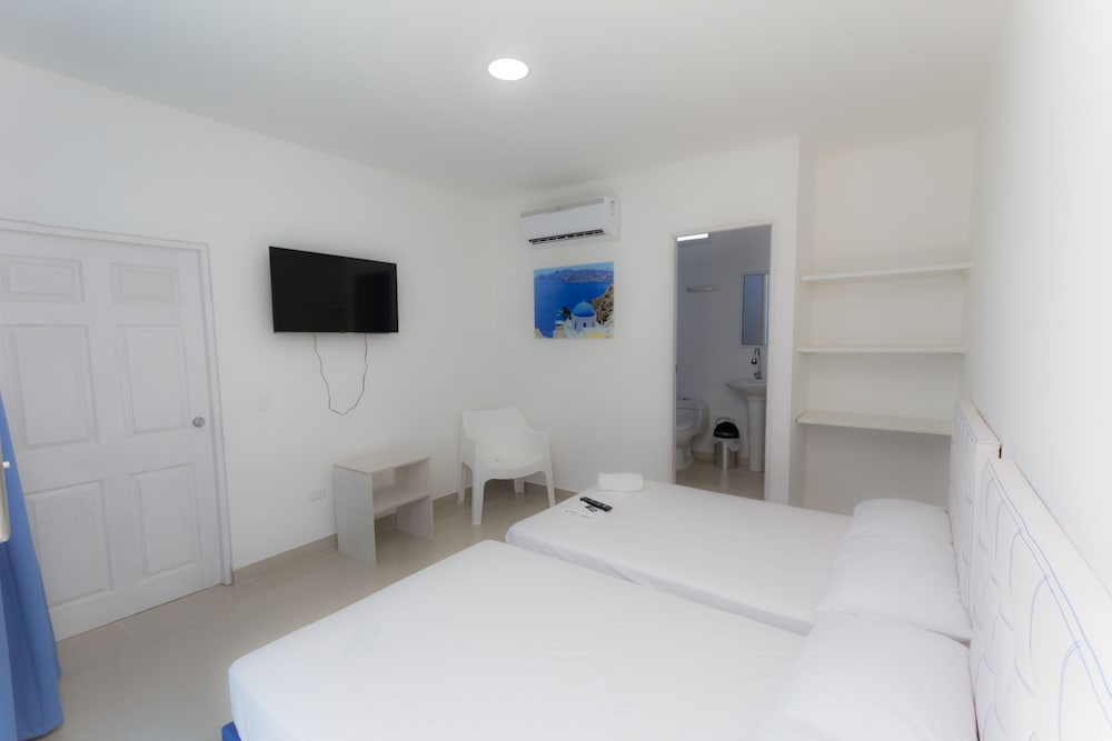 Standard Twin Room photo 2