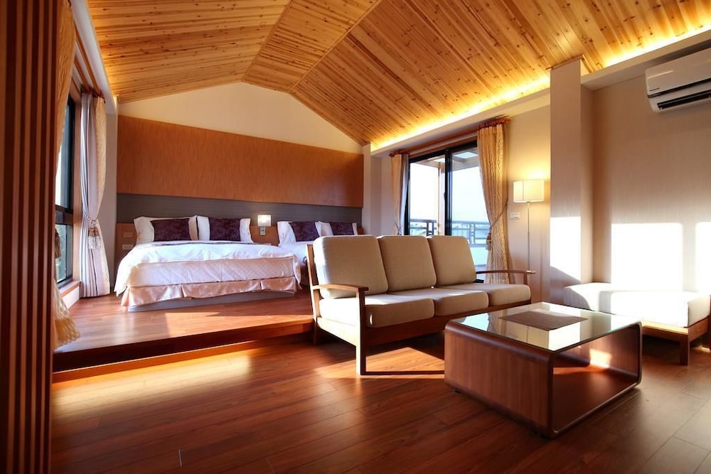 Quadruple Room, Mountain View photo 1