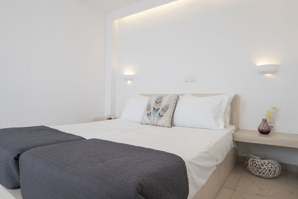 Family Duplex, 2 Bedrooms, Pool View - Photo 19