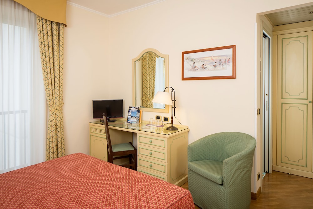 Standard Double Room, Courtyard View photo 3