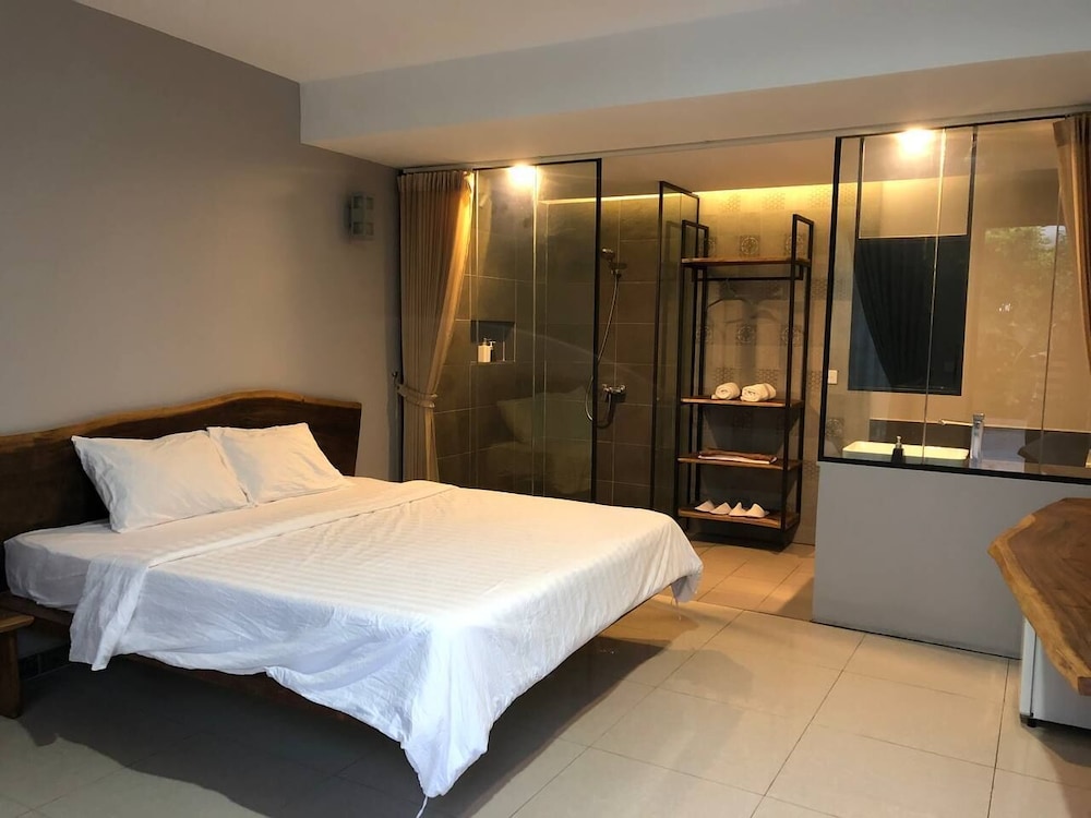 Deluxe Double Room - Photo 1