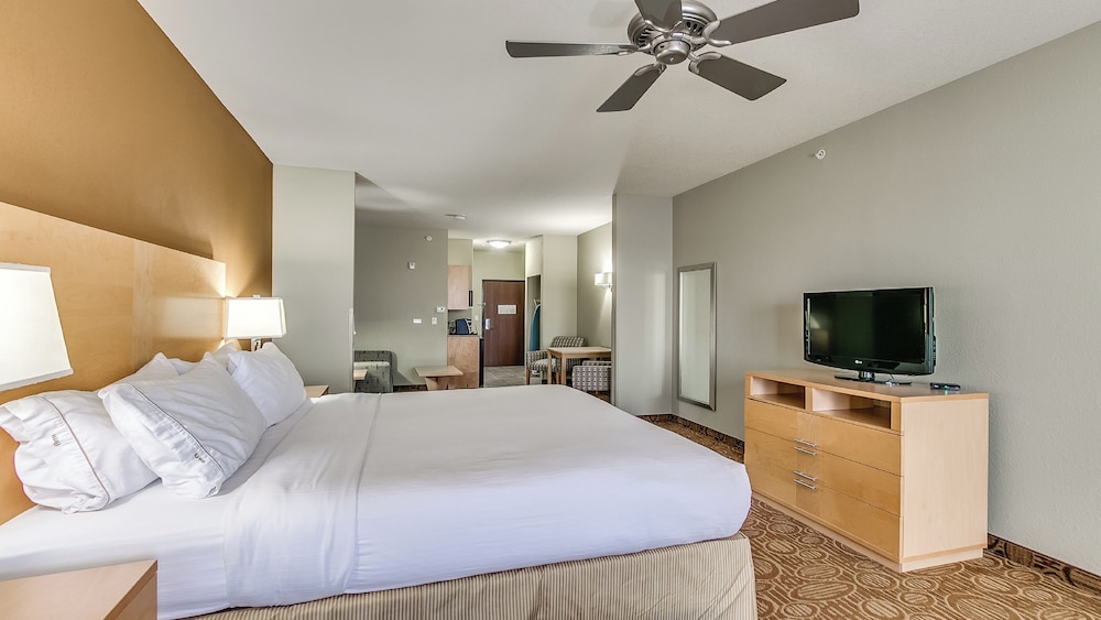Suite, 2 Queen Beds, Accessible (Mobility) - Photo 2