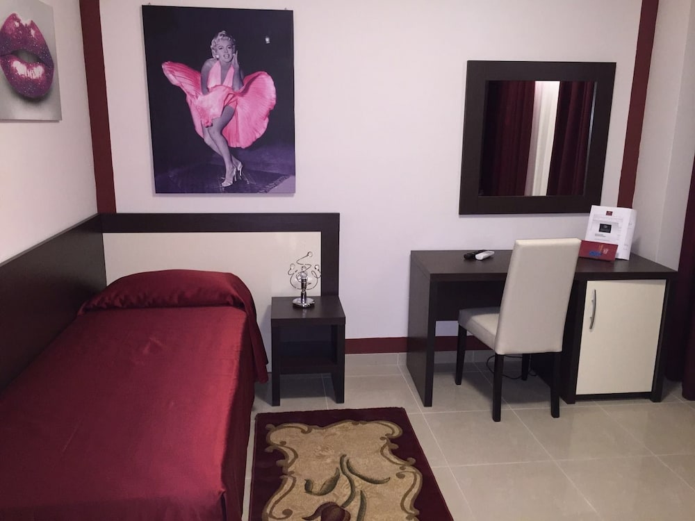 Single Room photo 1