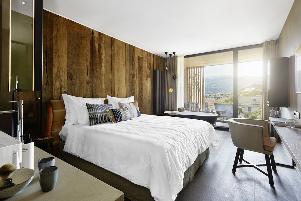 Deluxe Double Room, Balcony photo 2