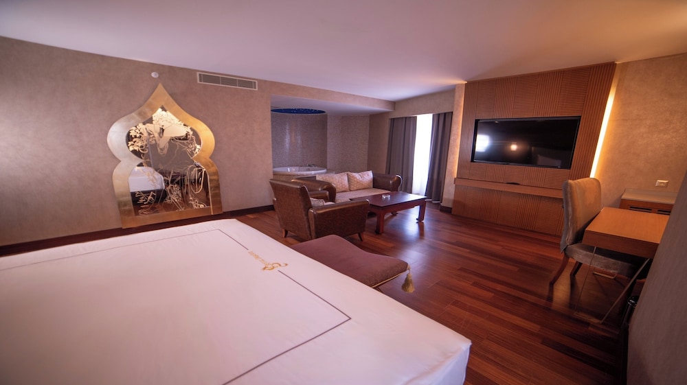 Suite (King) photo 1