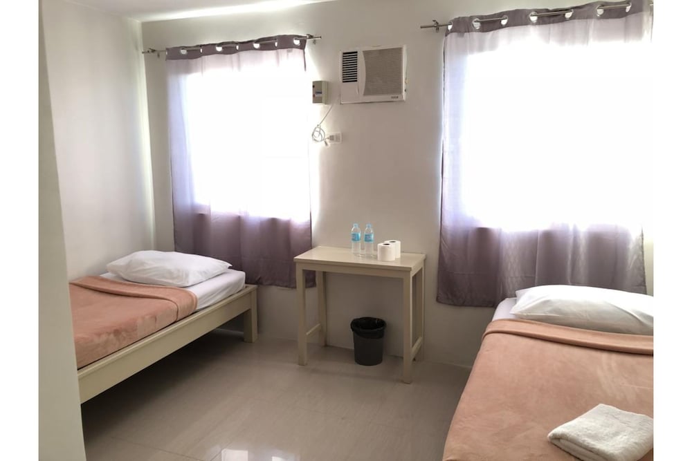 Standard Twin Room photo 2