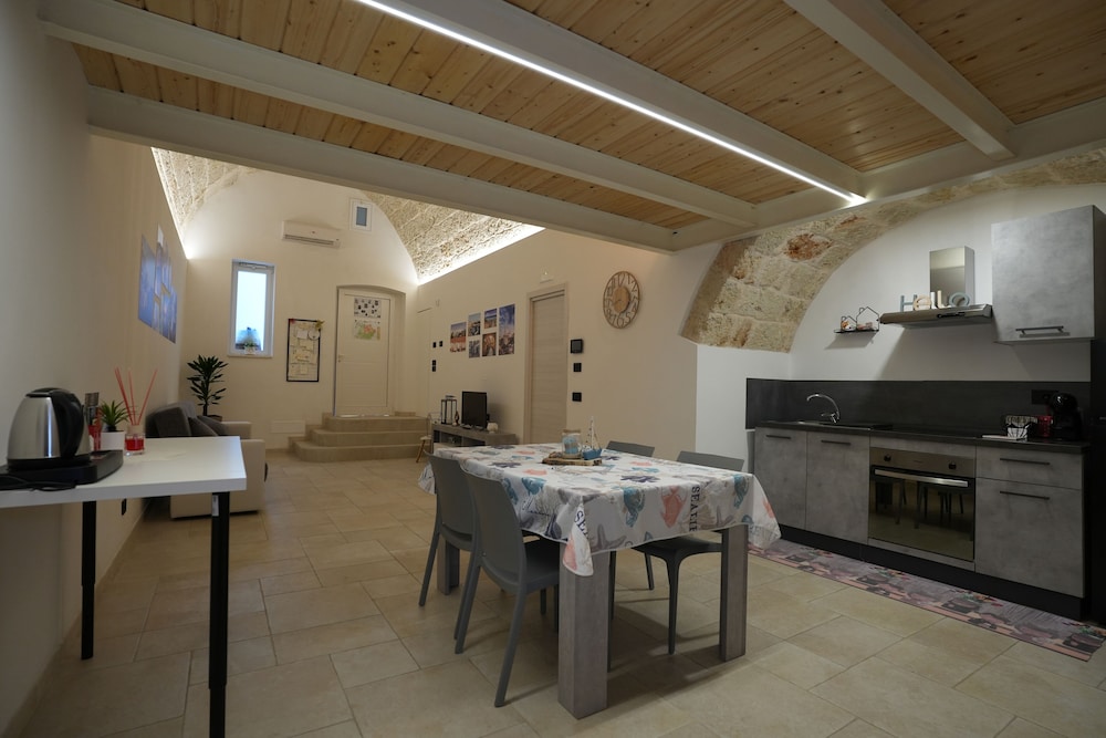 Classic Apartment (Ground floor) photo 2