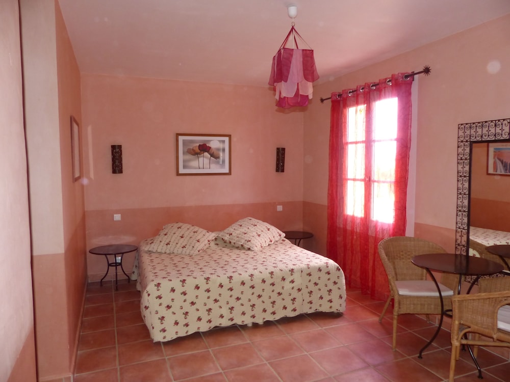 Quadruple Room photo 2
