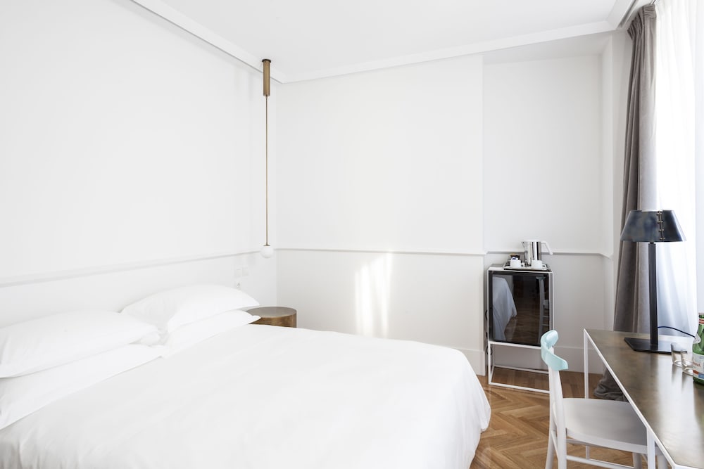 Classic Double or Twin Room photo 2