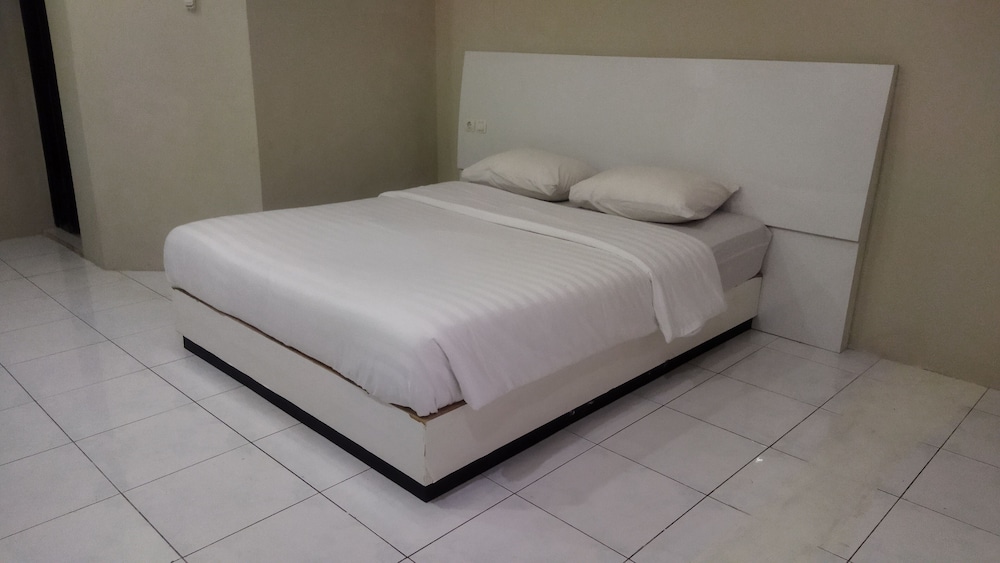 Deluxe Double Room - Photo 15
