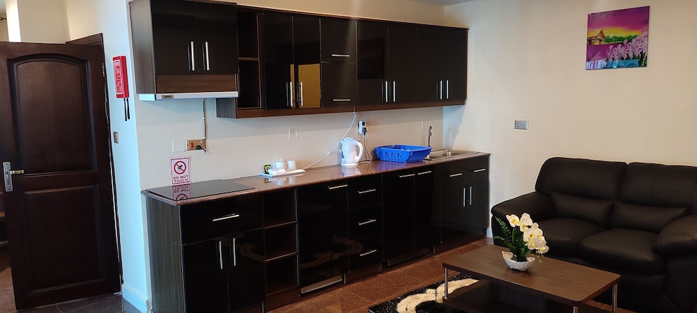 Family Suite with City View (No Washing Machine) photo 3