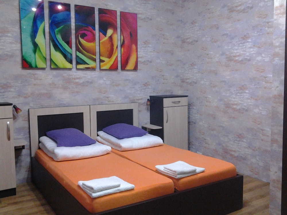Economy Room
