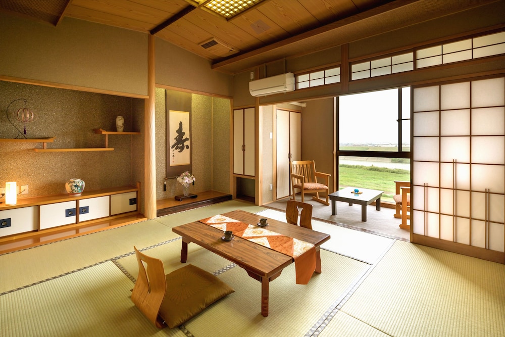 Japanese Style Room for 3 Guests photo 3