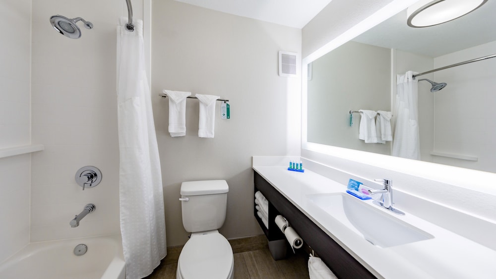 Suite, 2 Queen Beds (Additional Living Area) - Photo 1