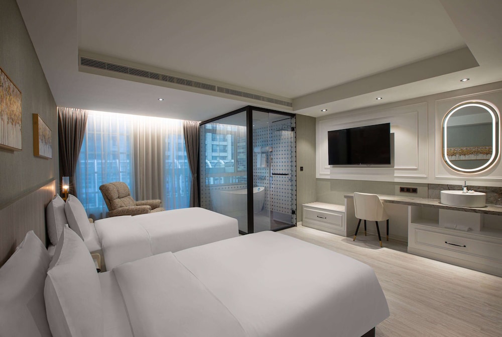 Standard Room, 2 Twin Beds - Photo 1