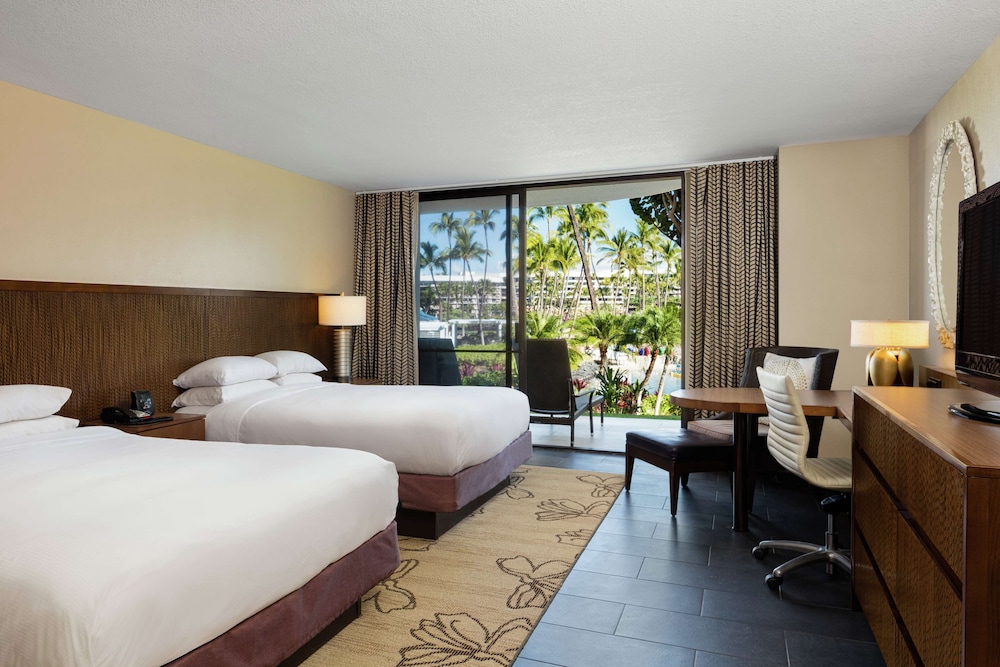 Makai Lanai Room, 2 Queen Beds, Ocean View (Roll In Shower)
