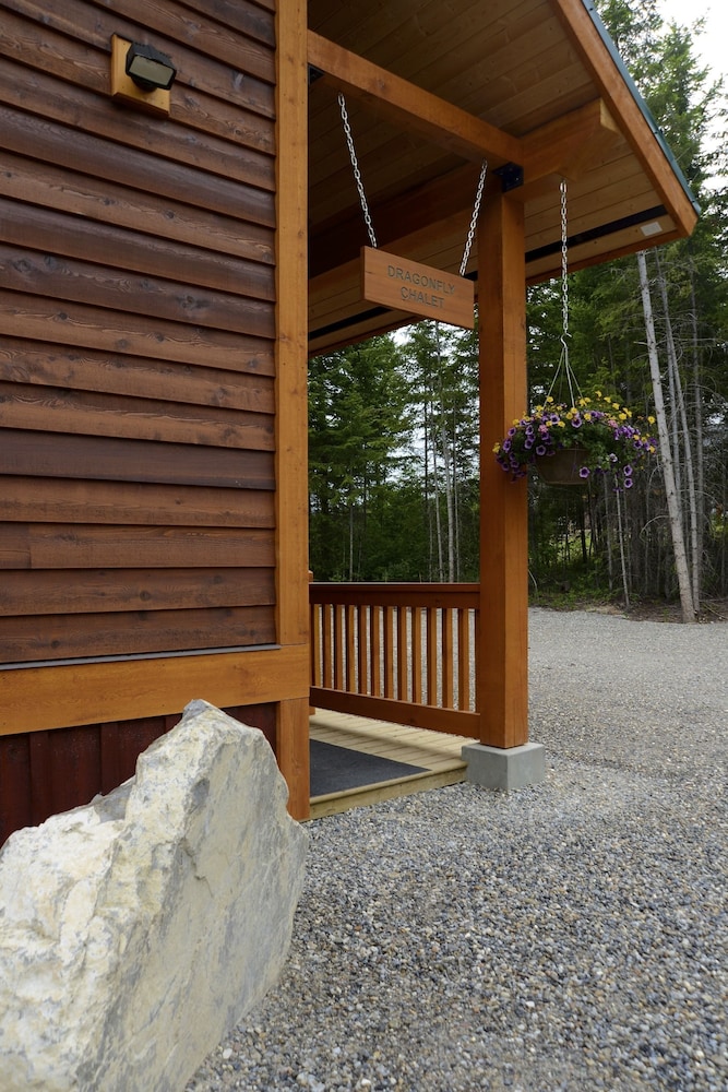 Dragonfly Chalet photo 2