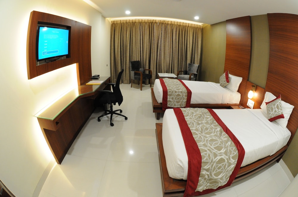 Standard Double Room, 1 King Bed, City View photo 1