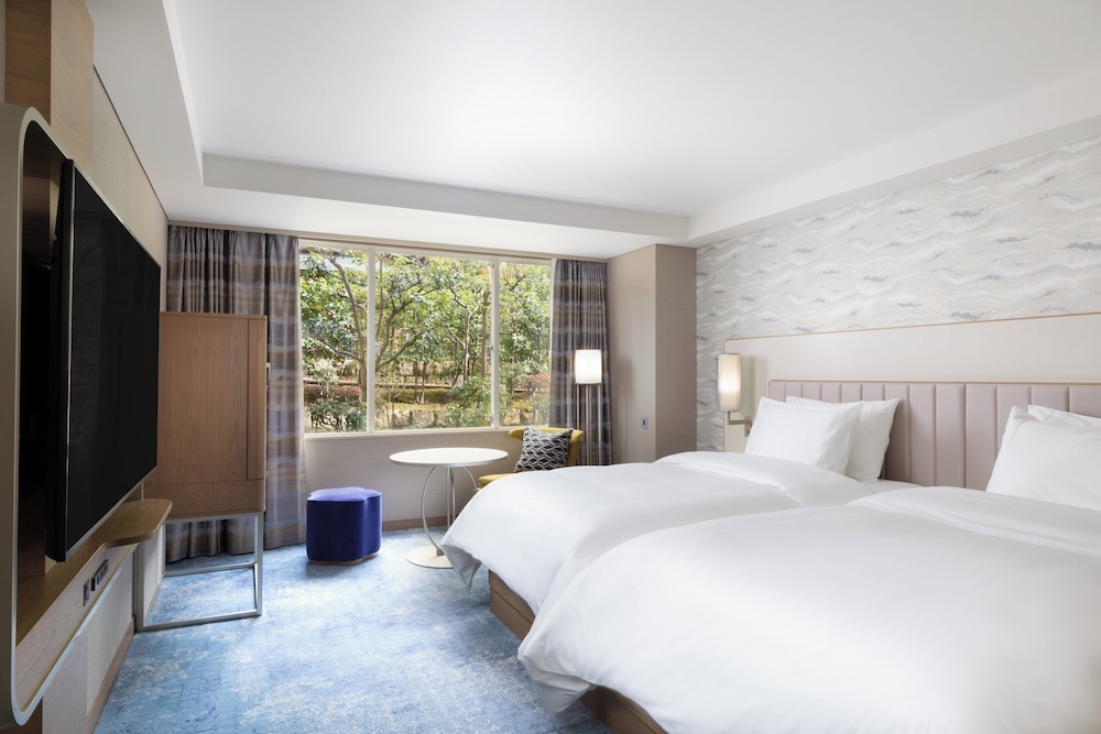 Deluxe Room, 2 Twin Beds - Photo 6