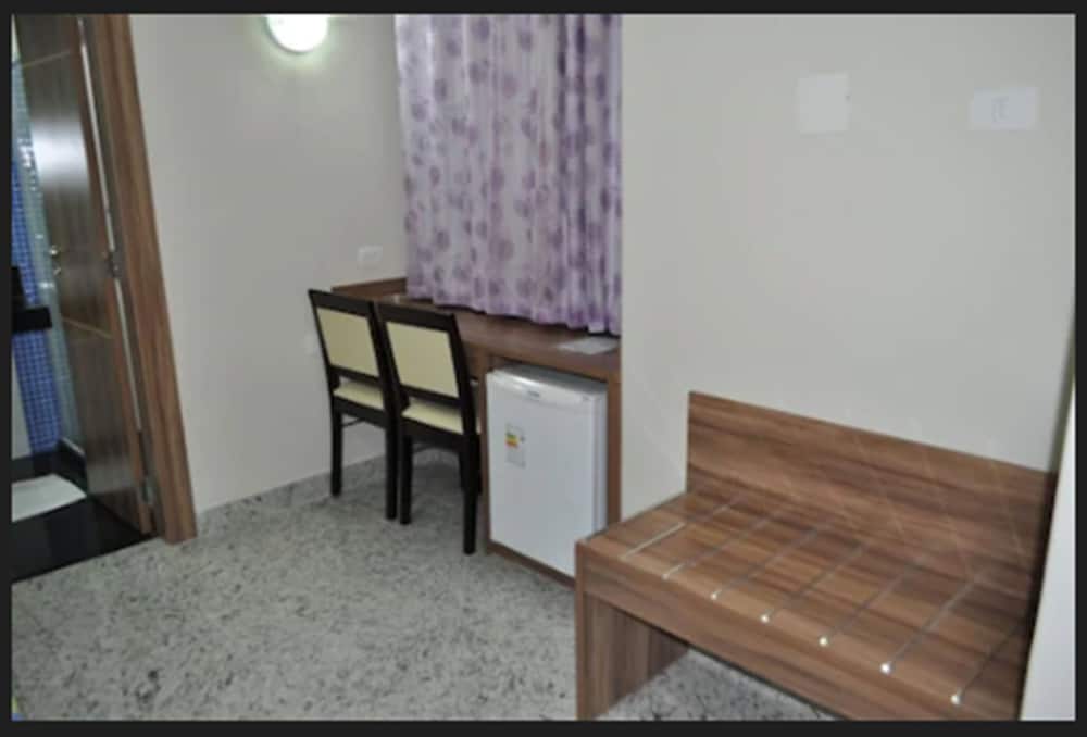 Standard Double or Twin Room photo 1