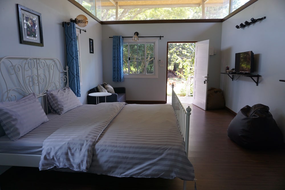 Studio with Terrace photo 1