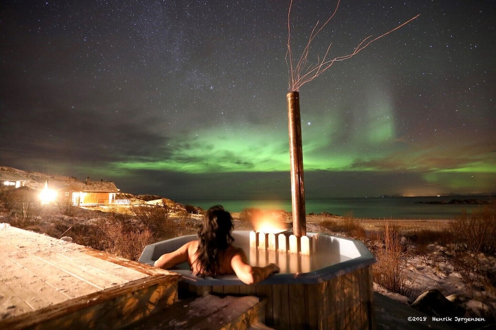 Deluxe House, 3 Bedrooms, Hot Tub photo 1