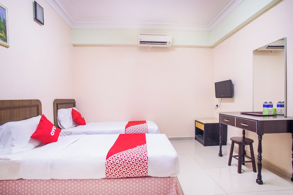 Standard Twin Room photo 3
