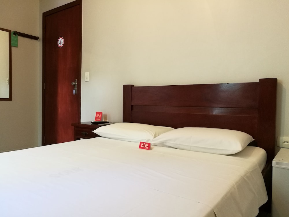 Executive Suite, 1 King Bed, Balcony - Photo 3