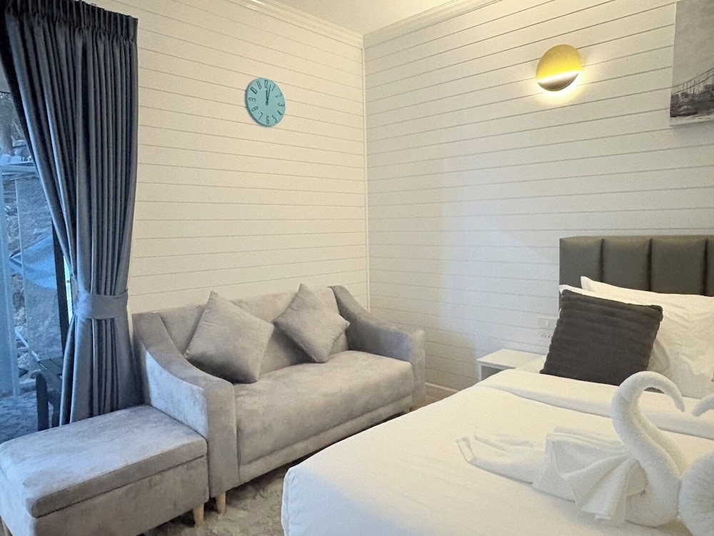 Superior Queen Room - Photo 6