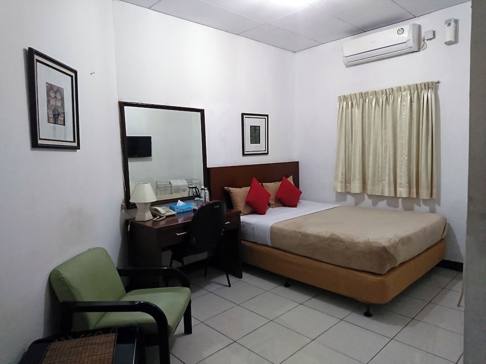 Basic Double or Twin Room - Photo 1